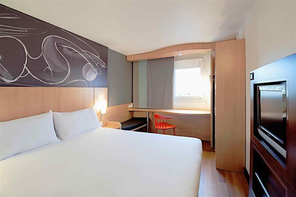 Ibis Levallois Perret エクステリア 写真